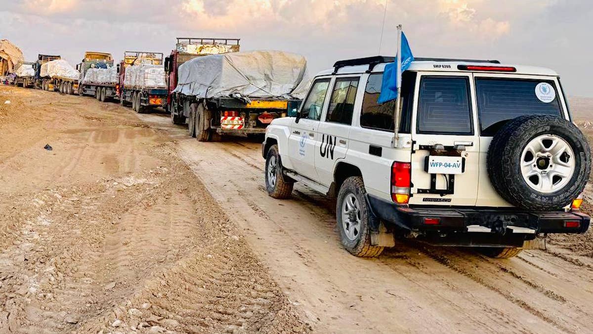 WFP delivers thousands of food packages, sacks of flour and water to the Beit Hanoun area in coordination with COGAT.