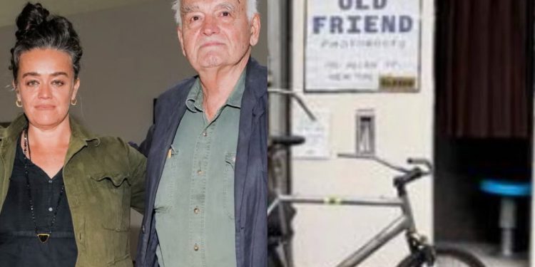 Umorna NYC umjetnica optužena za vođenje ‘rata’ s hipsterima, vlasnicima viralnih foto kabina postavljenih ispred njezine kuće