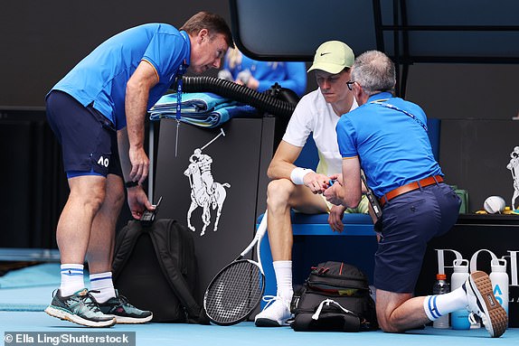 Obvezno priznanje: Fotografija Ella Ling/Shutterstock (15105040db) Jannik Sinner tijekom meča četvrtog kola protiv Runea Australian Opena, Deveti dan, Tenis, Melbourne Park, Melbourne, Australija - 20. siječnja 2025.