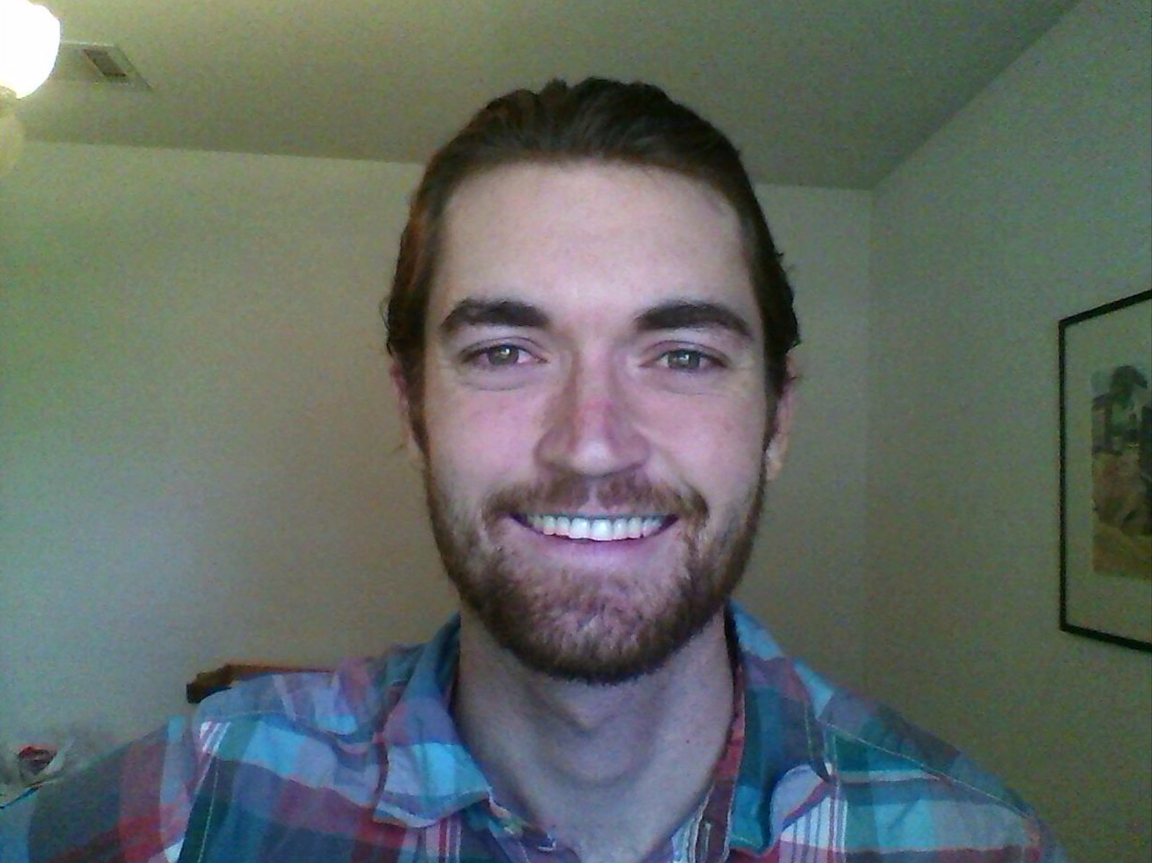 Ross Ulbricht, tvorac web stranice Put svile, na fotografiji predstavljenoj kao dokazni predmet tijekom njegovog kaznenog suđenja 2015. na saveznom sudu u New Yorku