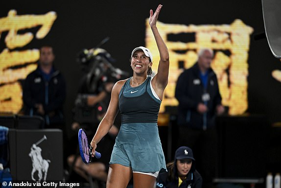 Melbourne, Australija - 23. siječnja: Madison Keys iz Sjedinjenih Američkih Država reakcija nakon pobjede u izlasku protiv IGA Swiatek iz Poljske (nije viđen) u polufinalnom meču australijskog teniskog turnira Grand Slam u parku Melbourne u Melbourneu, Australija na 23. siječnja 2025. (Foto Mark Avellino/Anadolu putem Getty Images)