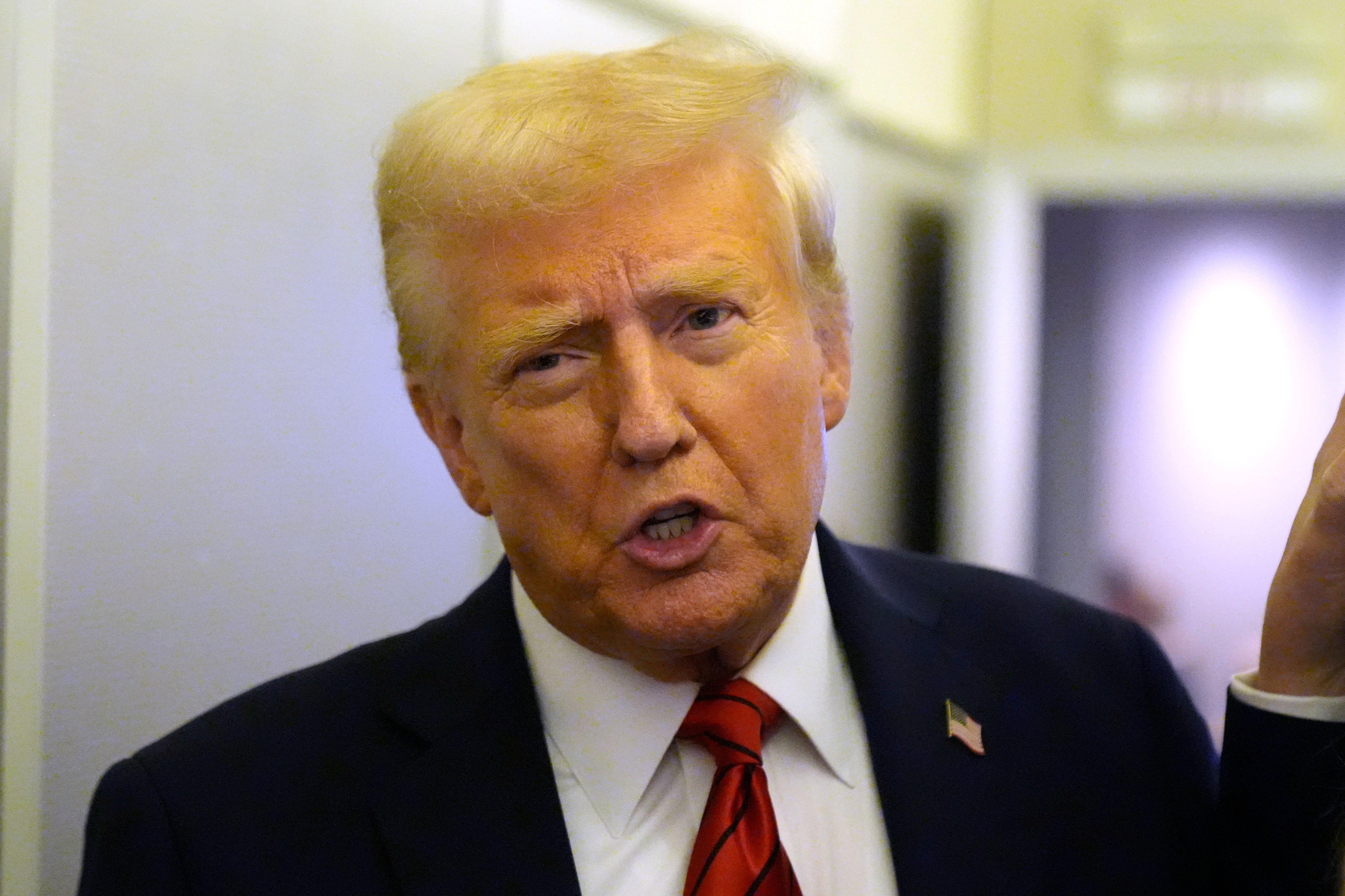 U šokantnom divljačkom nalogu Trump je tvrdio da su 