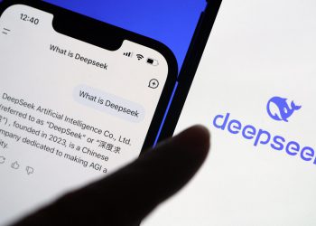 Sumnja na krađu tehnologije: Trumpov savjetnik optužuje kineski DeepSeek za kopiranje američkog znanja