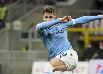 ŽELE VIŠE Lazio iz Chelsea dovodi talijanskog veznjaka pa Bašića žele posuditi Hajduku, problem je novac | NACIONAL.HR