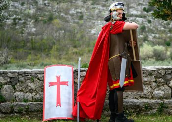 Slobodna Dalmacija – Opuzen je domaćin festivala žudija, čuvari Kristova groba postrojit će se na Pjaci; ova godina je u znaku velikog datuma