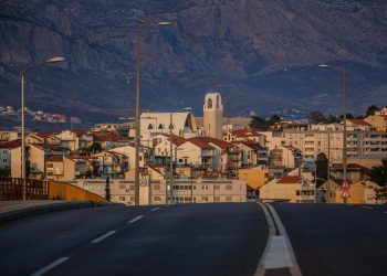 Slobodna Dalmacija – Tisuće Splićana ostale bez televizije i interneta, ljudi šize: ‘Sramota! A znate što sad nude?!’ Oglasio se i operater