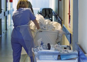 Slobodna Dalmacija – Medicinska sestra dala otkaz i počela se baviti stočarstvom: Izgarala sam, a onda bih čula tu ‘famoznu’ riječ