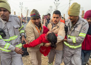 30 mrtvih u festivalu Maha Kumbh u Indiji, kažu policija