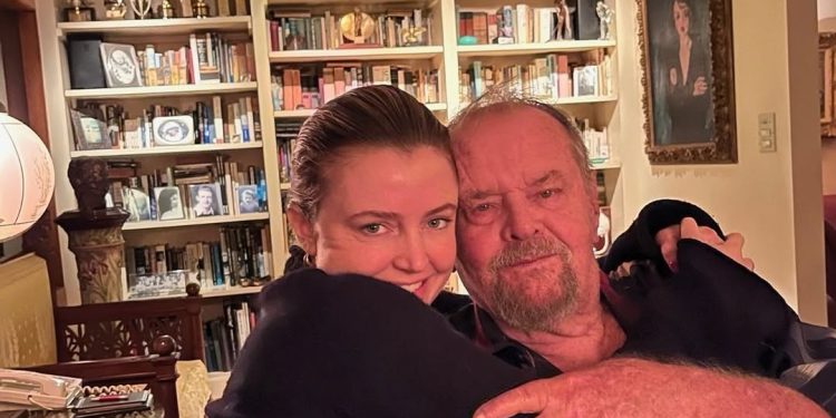 87-GODIŠNJA LEGENDA Zahvaljujući njegovoj kćeri o kojoj se malo zna, objavljena je friška fotografija Jacka Nicholsona | NACIONAL.HR