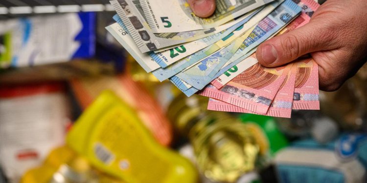 50 distributera najavilo poskupljenja. AZTN: Istražit ćemo jesu li se dogovarali