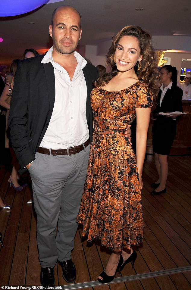 Fiancé broj dva Billy Zane (58) je američki glumac, a Kelly ga je u 2005. godine upoznao na setu otoka Survival, također poznat kao tri (na slici 2008)