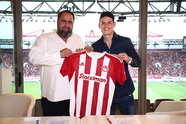 Kolumbijac bi u Olympiacosu proveo samo sedam mjeseci prije nego što je raskinuo ugovor