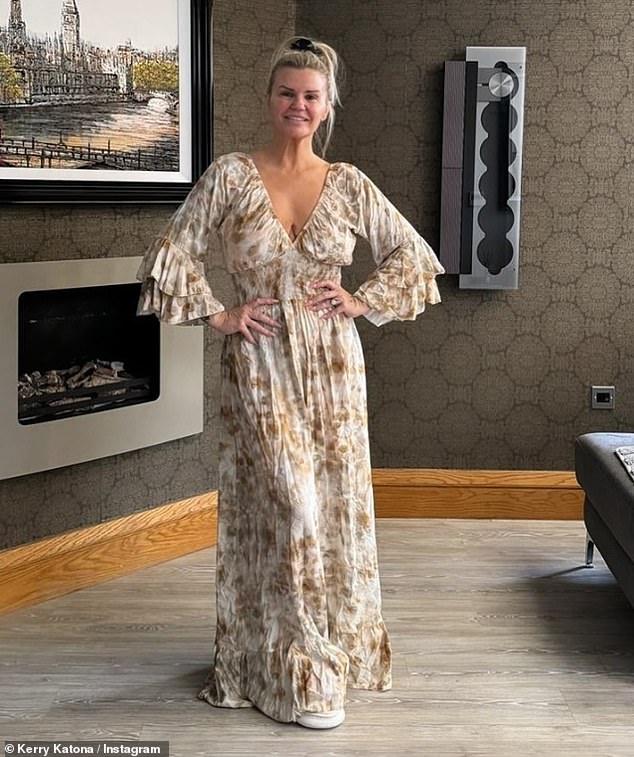 Posao, nazvan Kerry's Boutique, pokrenut je 2020. i brzo je postigao veliki uspjeh (Kerry na slici u odjeći brenda)