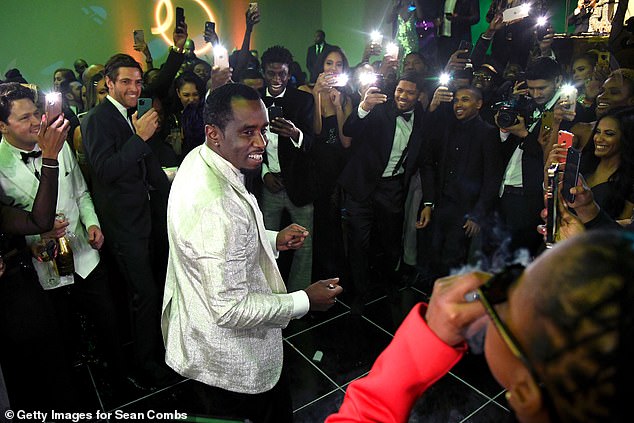 Diddy je vidio tijekom svog 50. rođendana u LA -u u prosincu 2019.; Phillip Pines tuži repera zbog događaja koji su se dogodili kada je radio za njega od 2019. do 2021. godine
