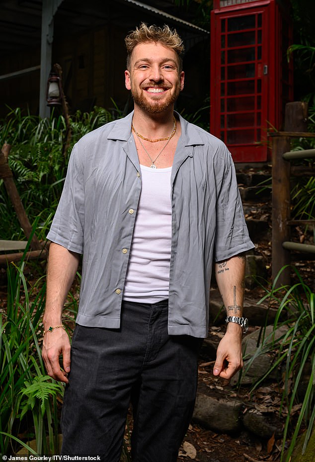 Sam je proveo kraj 2024. u Australiji gdje je vodio I¿m A Celeb spinoff Unpacked nakon pobjede u emisiji ITV prošle godine