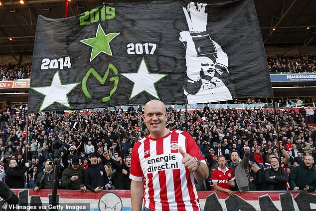Trostruki svjetski prvak Van Gerwen navija za nizozemskog nogometnog velikana PSV Eindhoven
