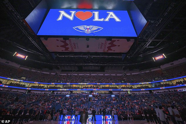 Smoothie King Center je utihnuo prije nego što su se Pelicansi suočili s Wizardsima u petak navečer