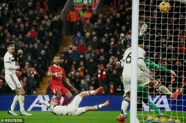 Cody Gakpo je zakucao krov mreže samo sedam minuta nakon što je United poveo