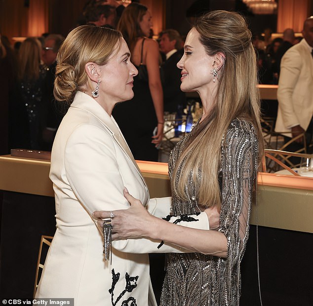 Jolie, koja je prošlog mjeseca dovršila razvod od Brada Pitta, viđena je i s Kate Winslet