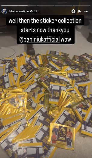 Navijač Manchester Uniteda otkrio je da mu je Panini poslao ogroman svežanj naljepnica Premier lige