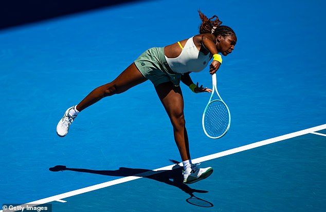 Coco Gauff je slikana tijekom svoje pobjede u dva seta nad Sofijom Kenin u ponedjeljak