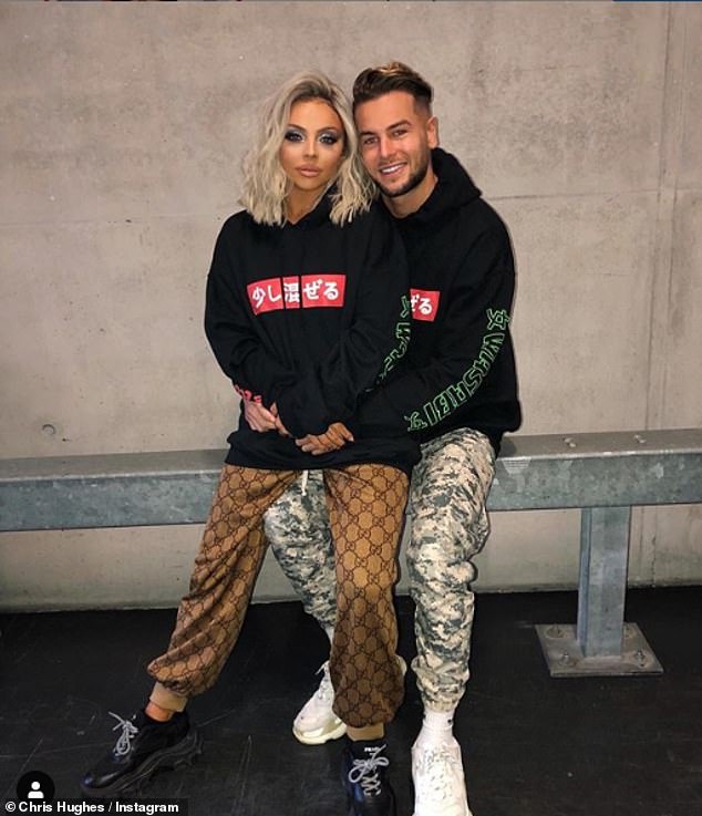 Chris i Jesy izašli su u javnost sa svojom romansom u siječnju 2019., kada su viđeni kako uživaju u sparnom spoju u prodavaonici ćevabdžinice, nakon tjedana glasina da su stavka