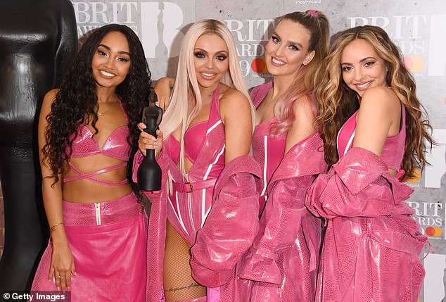 Dok je nekoliko slavnih prijatelja čestitalo Jesy na njezinim uzbudljivim vijestima, bivše kolegice iz benda Perrie Edwards, Jade Thirlwall i Leigh-Anne Pinnock vladale su šutnjom