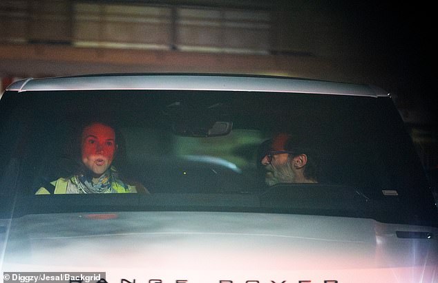 Novi par tijekom večeri izgledao je opušteno jedno s drugim