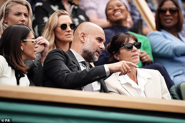 Guardiola i Serra prikazani na Wimbledonu u All England Clubu u srpnju 2024.