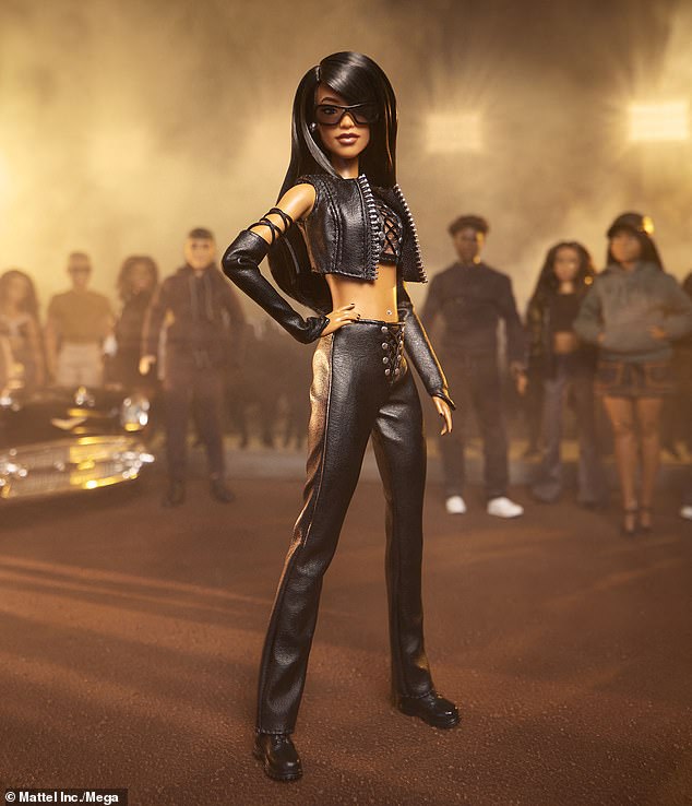 Dizajnerski tim za Barbie posebno je surađivao s Aaliyahinim bratom, Rashadom Haughtonom, kako bi kreirali odjeću koja je inspirirana onom koju je nosila u svom glazbenom spotu One In A Million iz 1996.