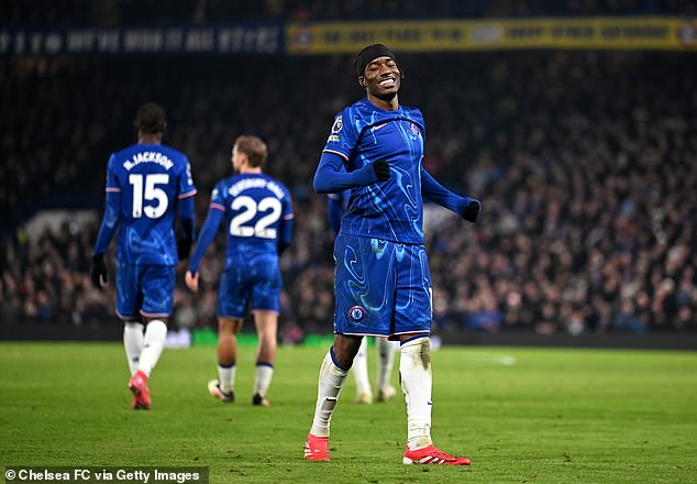 Noni Madueke postigao je treći gol za Chelsea, nakon što je postigao hat-trick kod Molineuxa u kolovozu