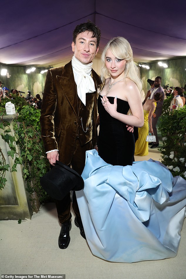 27-godišnja reality TV zvijezda pojavila se u utorak ujutro u emisiji The Kyle and Jackie O Show i dala vrlo iznenađujuće priznanje radijskim zvijezdama. Na slici: Sabrina Carpenter i Barry Keoghan u svibnju