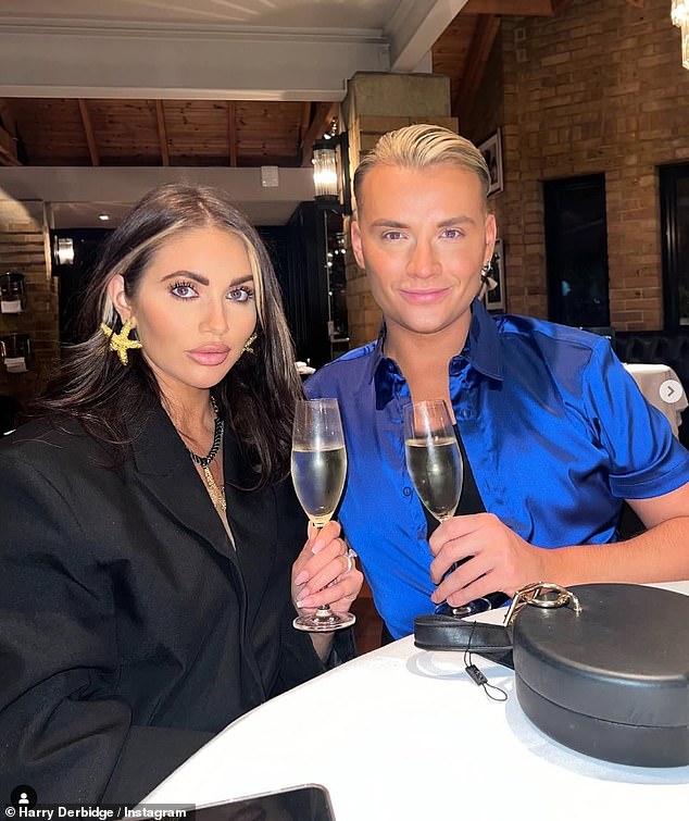 Harry, koji je u seriju prvi put upoznao preko rođaka Amy Childs, postajući Towieov prvi otvoreno gay glumački član, prethodno se suočio s optužbama za kozmetičke postupke