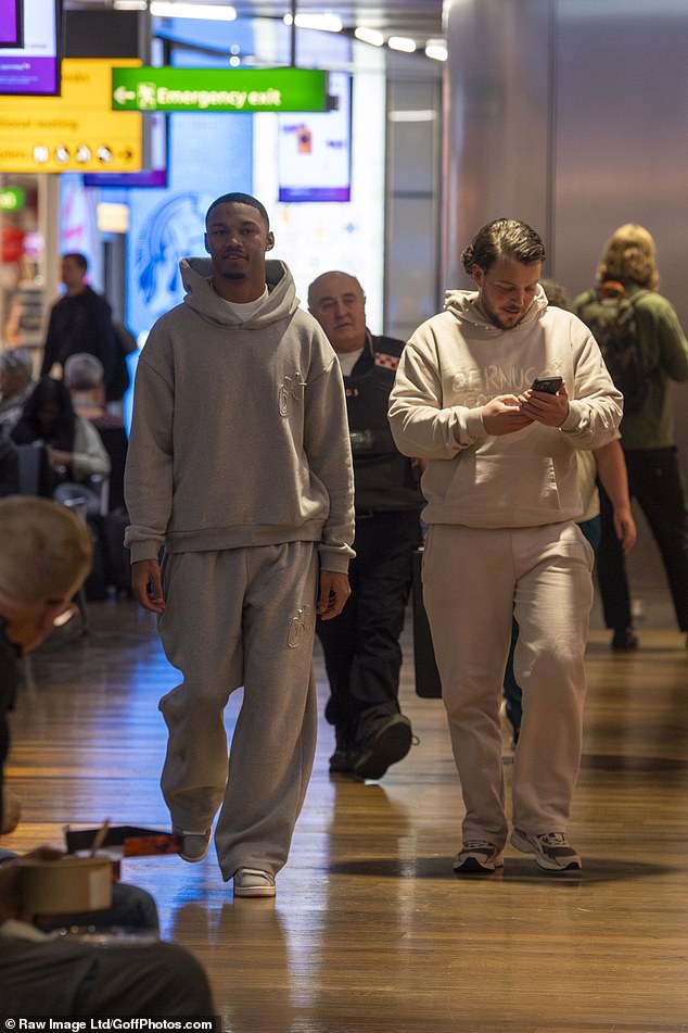 James Bennewith i Roman Hackett pojavili su se u velikom raspoloženju