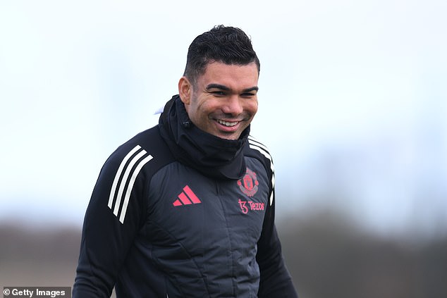 Casemiro je bio među onima koji su bili na obuci usred interesa Roma u veteranskom veznom igraču