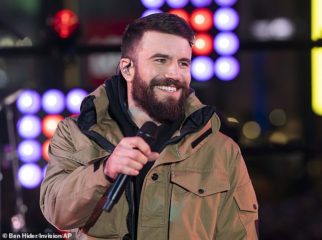 Uređaj za blokiranje u njegovom automobilu ¿Disalizer koji sprečava ljude u vožnji u pijanom stanju-najvjerojatnije proizlazi iz njegovog uhićenja iz 2019. godine, koji je nazvao svoj 