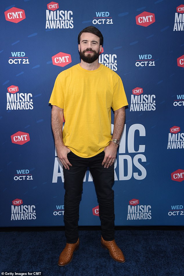 Hunt -ov odvjetnik ovaj je tjedan očistio papirologiju na sudu i neće biti optužbi. Pjevač kantautor dobio je kartu za prebrzu vožnju koju planira platiti; Gledano 2020