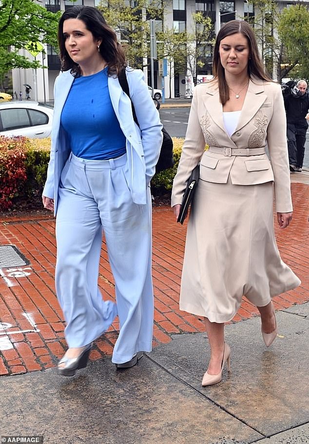 Prema našim izvorima, Brittany ima pogled na dobro napeto Malvern Istok, jer tamo živi njezina najbolja prijateljica, lobistička Emma Webster (lijevo)