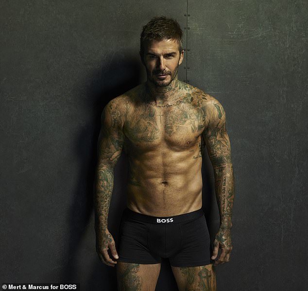 Ponosno je prikazao svoj isklesani phsique i tetovirao torzo u velikom broju novog asortimana marke