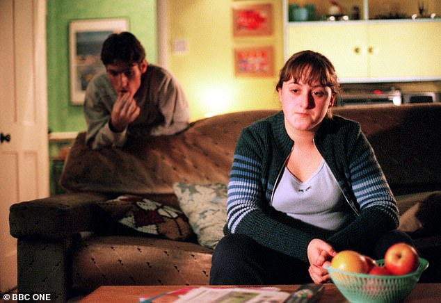 Natalie se kao Sonia vratila na godinu dana 2010. godine, a zatim se ponovno vratila prošle godine (na slici na showu 2000.)