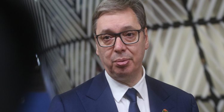 NEKA DOĐU Vučić ponudio da Srbija bude domaćin susreta Trump-Putin | NACIONAL.HR
