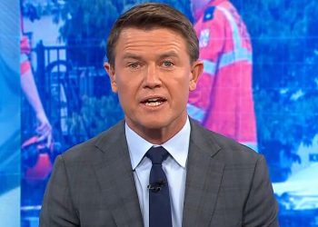 Alex Cullen prekida šutnju nakon što ga je Channel Nine odbacio nakon što je prihvatio 50.000 dolara od Adriana Portellija – dok obožavatelji hrle kako bi podržali TV zvijezdu