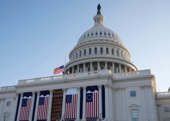 Američki Kongres glasa o transškolskim sportašima — RT World News