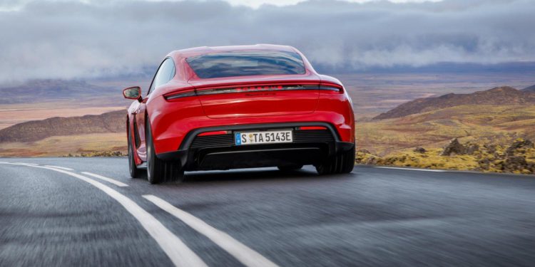 Auto Klub – Jezivo pismo: Porsche upozorava vlasnike da ne parkiraju na ovim mjestima