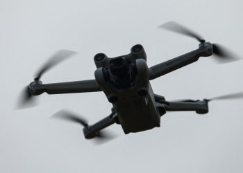 Auto Klub – Kakva čast! Nesretni muškarac kažnjen s 2800 eura zbog upravljanja dronom u pijanom stanju