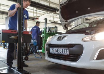 Auto Klub – Koliko su stari auti u Hrvatskoj i zbog čega najčešće padaju na tehničkom pregledu?