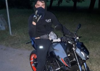 Auto Klub – Najgluplji lopov ikada: Pozirao na ukradenoj Yamahi pa završio u zatvoru na 14 godina