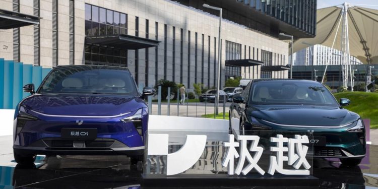 Auto Klub – Navali narode! Kineski proizvođač električnih auta prodaje luksuzne modele za 2500 eura