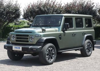 Auto Klub – Ne, ovo nije Land Rover Defender već moćna kineska kopija: Jeftinija je od bilo kojeg novog auta u Hrvatskoj