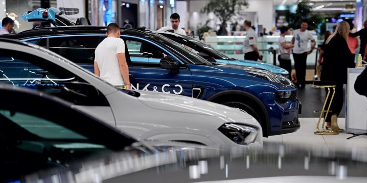 Auto Klub – Od danas nova CO2 pravila: Evo kolike kazne prijete proizvođačima i koliko bi auti mogli poskupjeti